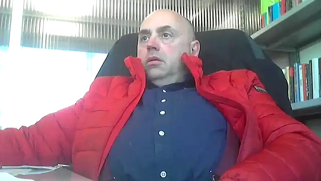 Snapshot of pantomax chatting on 02/27/25, 09:43 pantomax online show from 02/27/25, 09:43