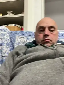 Snapshot of pantomax chatting on 03/17/25, 05:38 pantomax online show from 03/17/25, 05:38