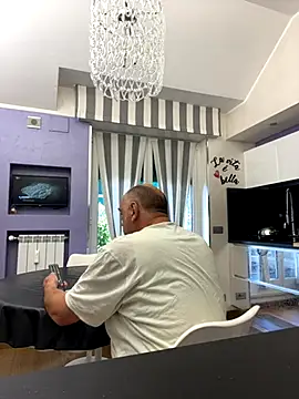 Snapshot of pantomax chatting on 09/25/25, 12:09 pantomax online show from 09/25/25, 12:09