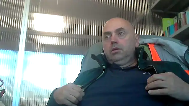 Snapshot of pantomax chatting on 10/07/25, 07:27 pantomax online show from 10/07/25, 07:27