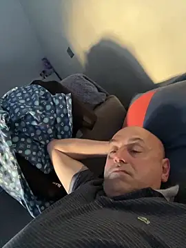 Snapshot of pantomax chatting on 10/12/25, 03:33 pantomax online show from 10/12/25, 03:33