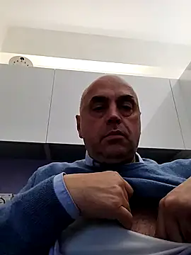 Snapshot of pantomax chatting on 11/10/25, 01:21 pantomax online show from 11/10/25, 01:21