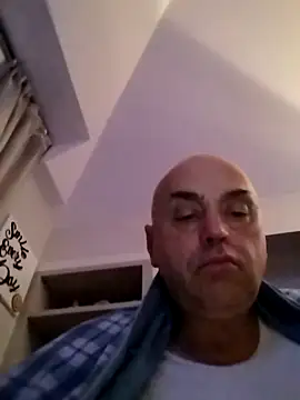 Snapshot of pantomax chatting on 11/16/25, 01:11 pantomax online show from 11/16/25, 01:11