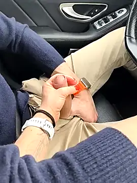 Snapshot of Secret_couple_ chatting on 03/12/25, 03:29 Secret couple online show from 03/12/25, 03:29