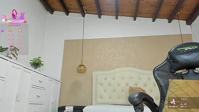 Snapshot of Eva_abc chatting on 11/08/25, 06:07 Eva abc online show from 11/08/25, 06:07