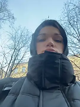 Snapshot of KitteCat chatting on 12/14/25, 07:58 KitteCat online show from 12/14/25, 07:58