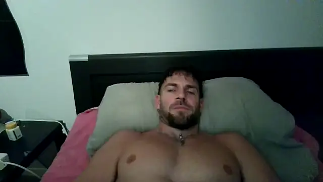 Snapshot of alpha-hunk chatting on 09/10/25, 08:20 alpha-hunk online show from 09/10/25, 08:20