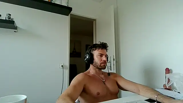 alpha-hunk online show from 03/08/26, 09:13