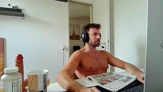 alpha-hunk online show from 06/03/26, 09:23
