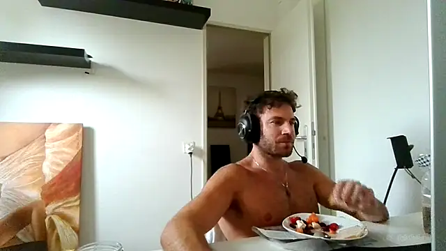 Snapshot of alpha-hunk chatting on 07/01/26, 10:17 alpha-hunk online show from 07/01/26, 10:17