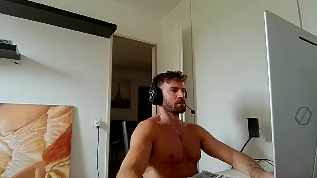 Snapshot of alpha-hunk chatting on 07/19/26, 09:35 alpha-hunk online show from 07/19/26, 09:35