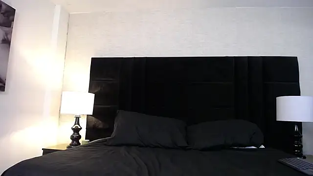 Sr Magnus  online show from 03/18/25, 04:15