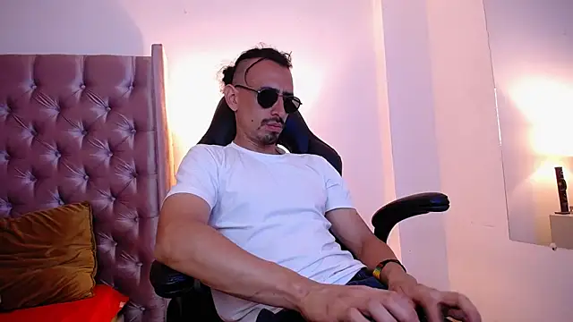 Sr Magnus  online show from 10/06/25, 07:17