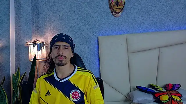 Sr Magnus  online show from 10/18/25, 10:43