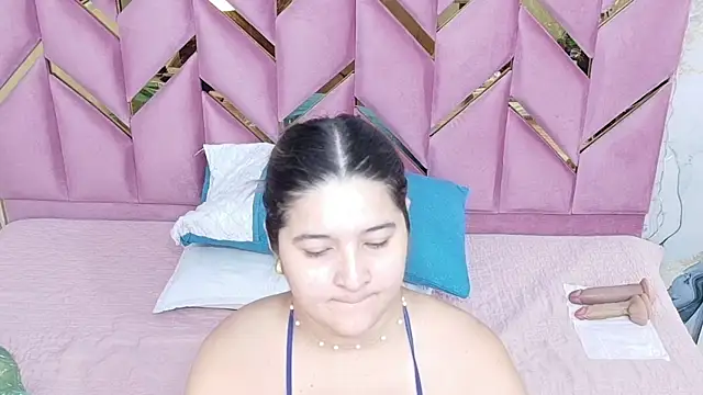 Snapshot of collegepawglovedaddy chatting on 11/09/25, 12:14 collegepawglovedaddy online show from 11/09/25, 12:14