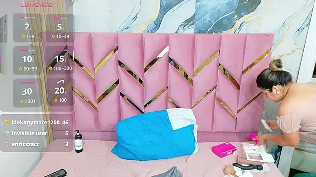 Snapshot of collegepawglovedaddy chatting on 11/10/25, 12:31 collegepawglovedaddy online show from 11/10/25, 12:31