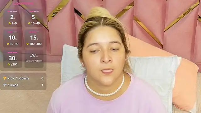 Snapshot of collegepawglovedaddy chatting on 11/23/25, 08:08 collegepawglovedaddy online show from 11/23/25, 08:08