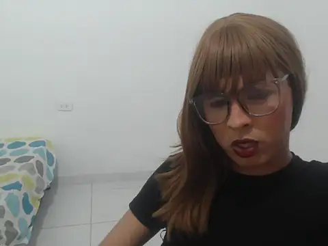 estefania224 online show from 03/17/26, 11:13