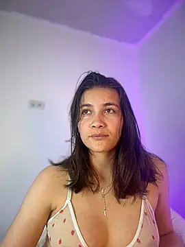 aurora divine online show from 05/28/26, 09:01