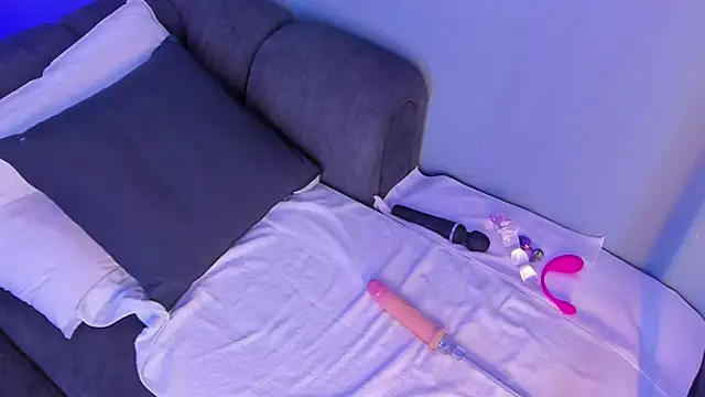 Snapshot of maddy_walker chatting on 12/23/24, 08:57 maddy walker online show from 12/23/24, 08:57