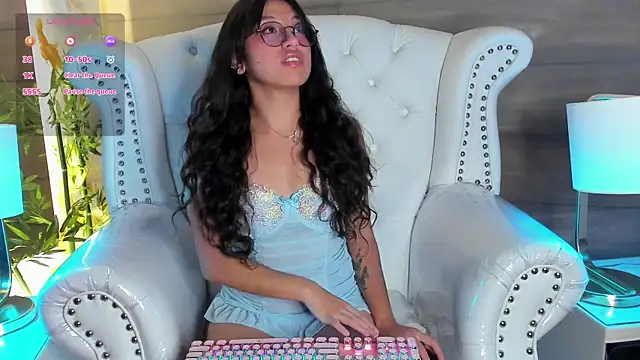 Snapshot of MadyJackson chatting on 02/18/25, 08:36 MadyJackson online show from 02/18/25, 08:36