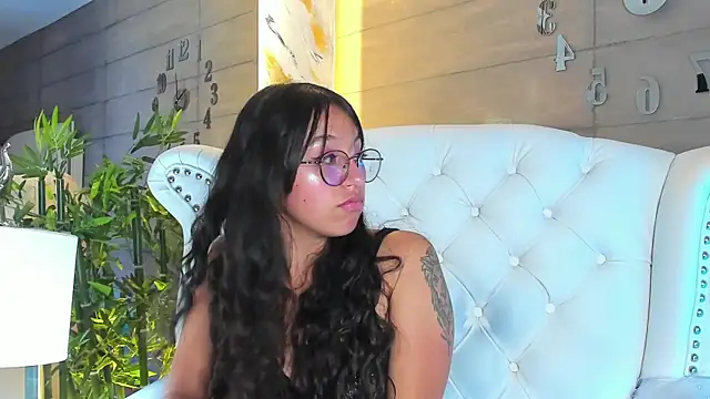 Snapshot of MadyJackson chatting on 02/28/25, 07:56 MadyJackson online show from 02/28/25, 07:56