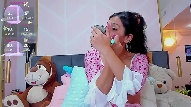 Snapshot of MadyJackson chatting on 09/30/25, 11:48 MadyJackson online show from 09/30/25, 11:48