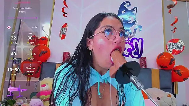 Snapshot of MadyJackson chatting on 10/22/25, 11:54 MadyJackson online show from 10/22/25, 11:54