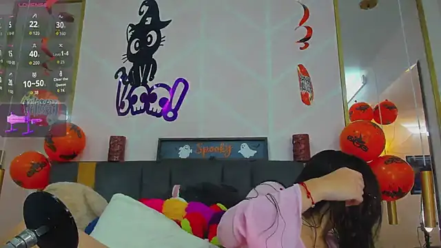 Snapshot of MadyJackson chatting on 10/26/25, 01:39 MadyJackson online show from 10/26/25, 01:39