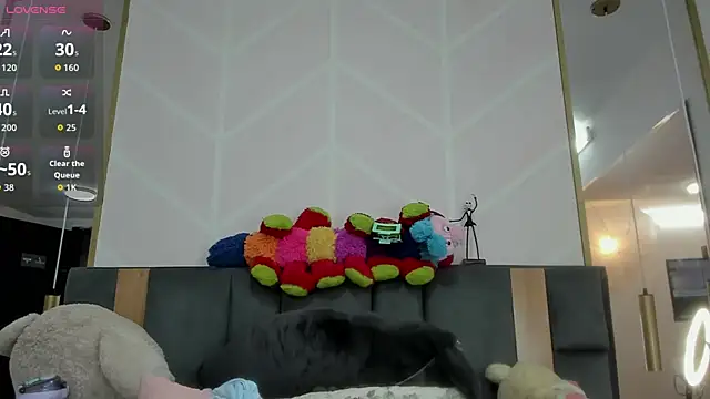 Snapshot of MadyJackson chatting on 11/04/25, 12:26 MadyJackson online show from 11/04/25, 12:26