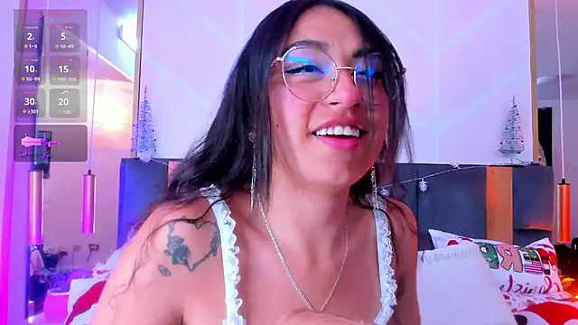 Snapshot of MadyJackson chatting on 11/27/25, 11:56 MadyJackson online show from 11/27/25, 11:56