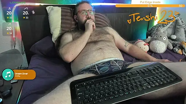 Snapshot of tenshi23strip chatting on 11/09/25, 04:44 tenshi23strip online show from 11/09/25, 04:44