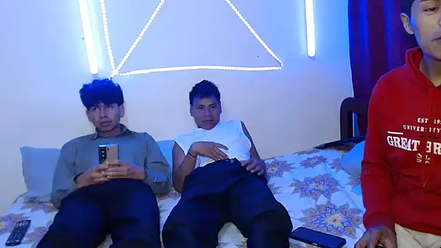 dani07- online show from 10/11/25, 01:38