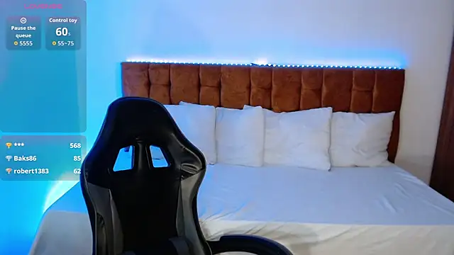 Snapshot of alexiaaross chatting on 10/26/25, 07:14 alexiaaross online show from 10/26/25, 07:14