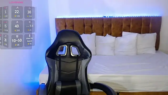 Snapshot of alexiaaross chatting on 11/01/25, 04:58 alexiaaross online show from 11/01/25, 04:58