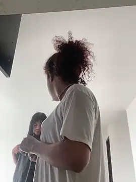 zahrivk1 online show from 03/12/25, 07:38