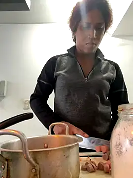 zahrivk1 online show from 10/05/25, 04:38