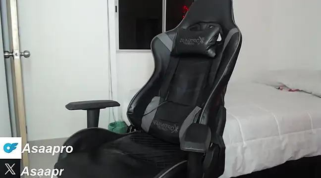 Snapshot of asaapr chatting on 02/20/25, 10:16 asaapr online show from 02/20/25, 10:16