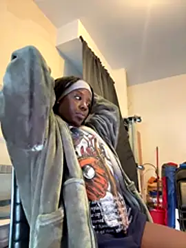 choclatepeaach online show from 10/31/25, 02:40