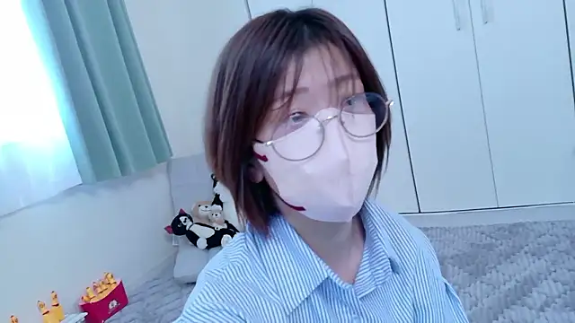 Snapshot of Risa_06 chatting on 05/10/26, 05:01 Risa 06 online show from 05/10/26, 05:01