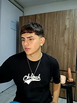 Snapshot of Lyam_ap chatting on 09/23/25, 09:01 Lyam ap online show from 09/23/25, 09:01