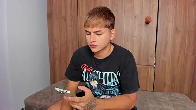 Snapshot of Lyam_ap chatting on 11/02/25, 10:28 Lyam ap online show from 11/02/25, 10:28