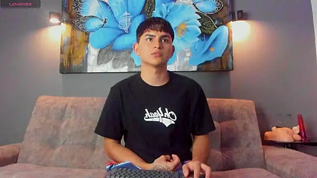 Snapshot of Lyam_ap chatting on 12/18/25, 07:58 Lyam ap online show from 12/18/25, 07:58