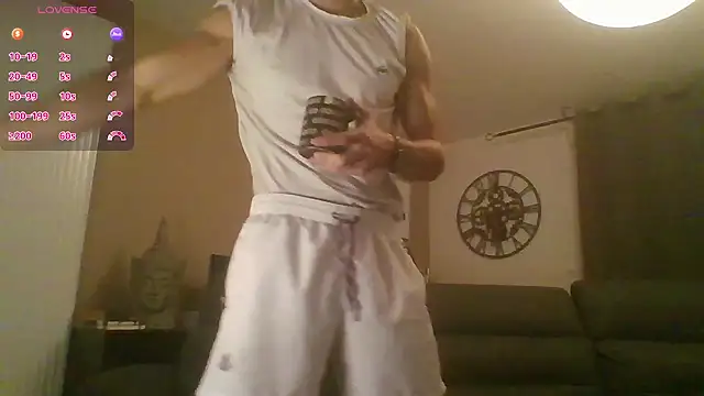 Snapshot of ApollonFit_x69 chatting on 10/07/25, 10:07 ApollonFit x69 online show from 10/07/25, 10:07