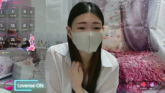 Snapshot of -REIREI- chatting on 12/07/24, 10:39 -REIREI- online show from 12/07/24, 10:39