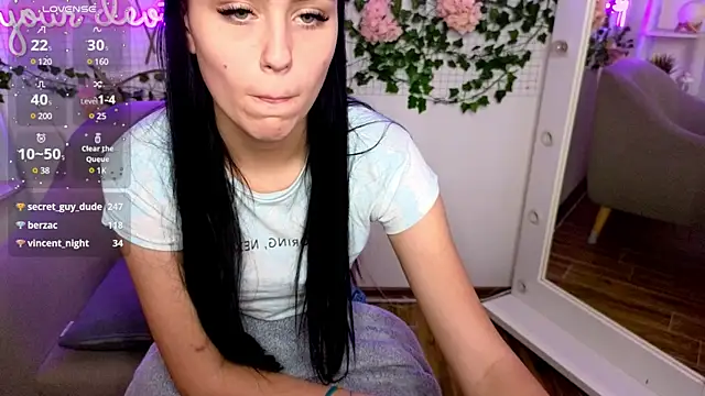 Snapshot of CooperAllana chatting on 12/06/24, 10:49 CooperAllana online show from 12/06/24, 10:49