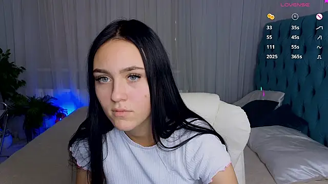 Snapshot of CooperAllana chatting on 12/11/24, 09:09 CooperAllana online show from 12/11/24, 09:09