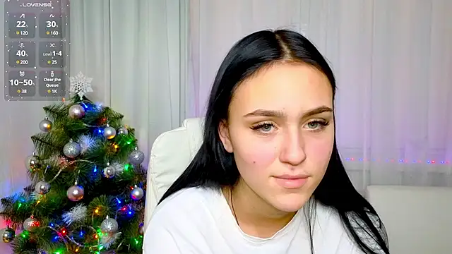 Snapshot of CooperAllana chatting on 12/13/24, 09:13 CooperAllana online show from 12/13/24, 09:13