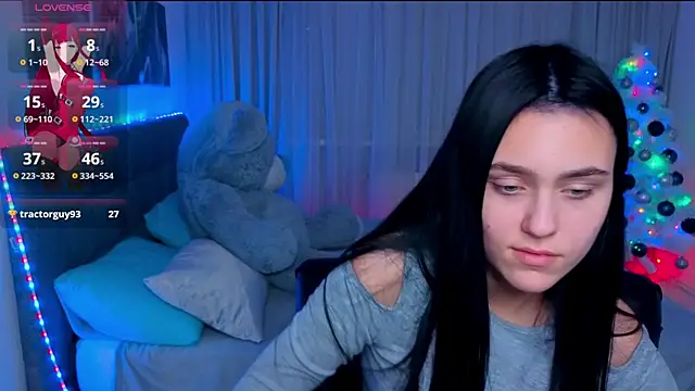 Snapshot of CooperAllana chatting on 12/23/24, 11:36 CooperAllana online show from 12/23/24, 11:36