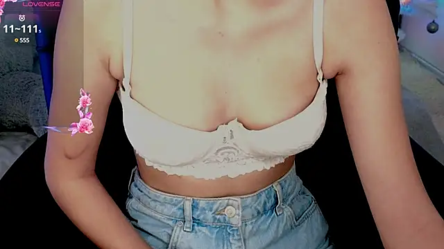 Snapshot of CooperAllana chatting on 01/16/25, 08:33 CooperAllana online show from 01/16/25, 08:33